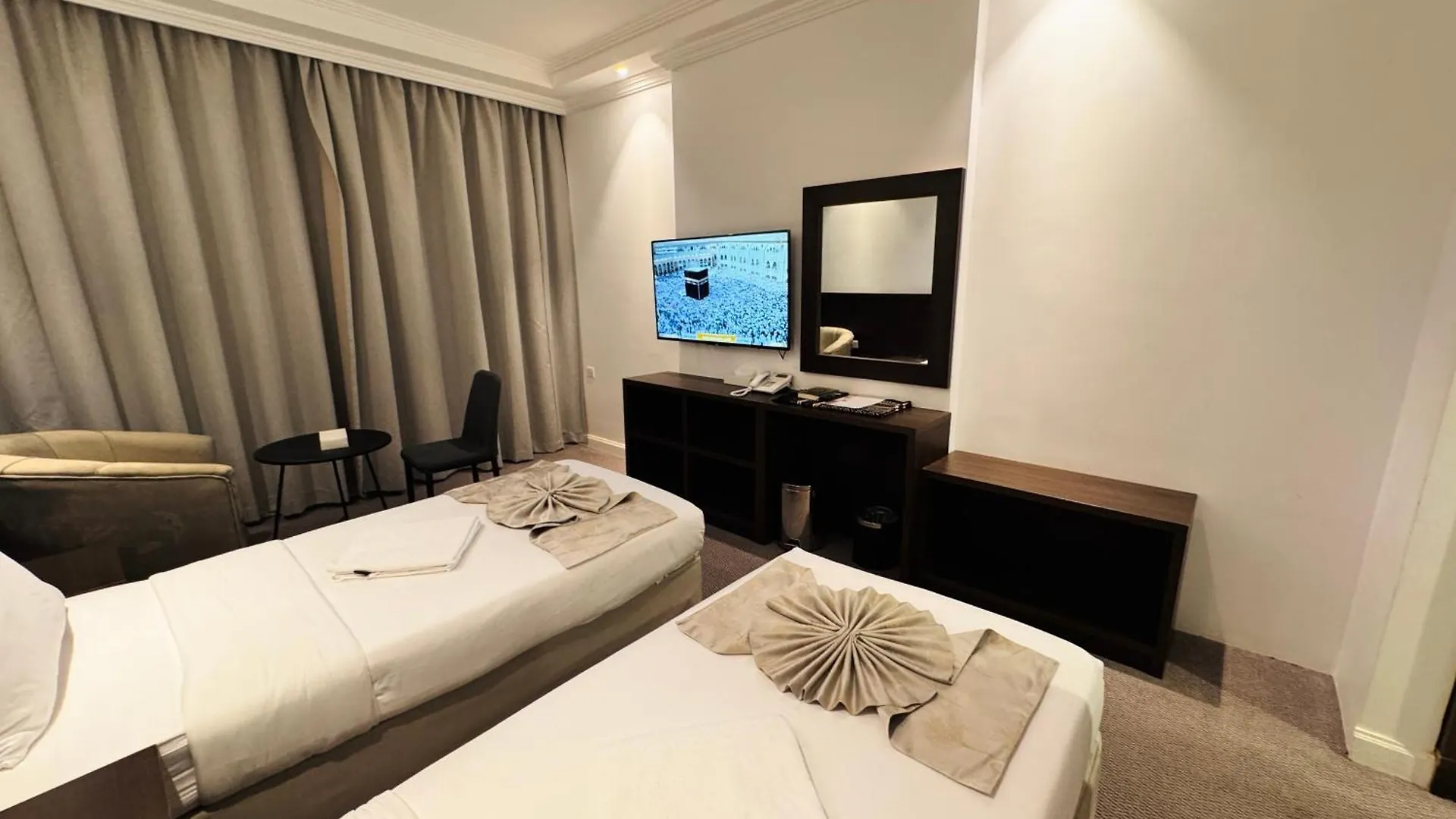 Cent Al Azizia Hotel Makkah مكة