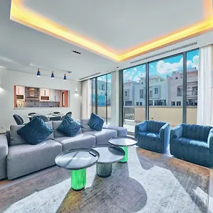 تحقق من التوفر